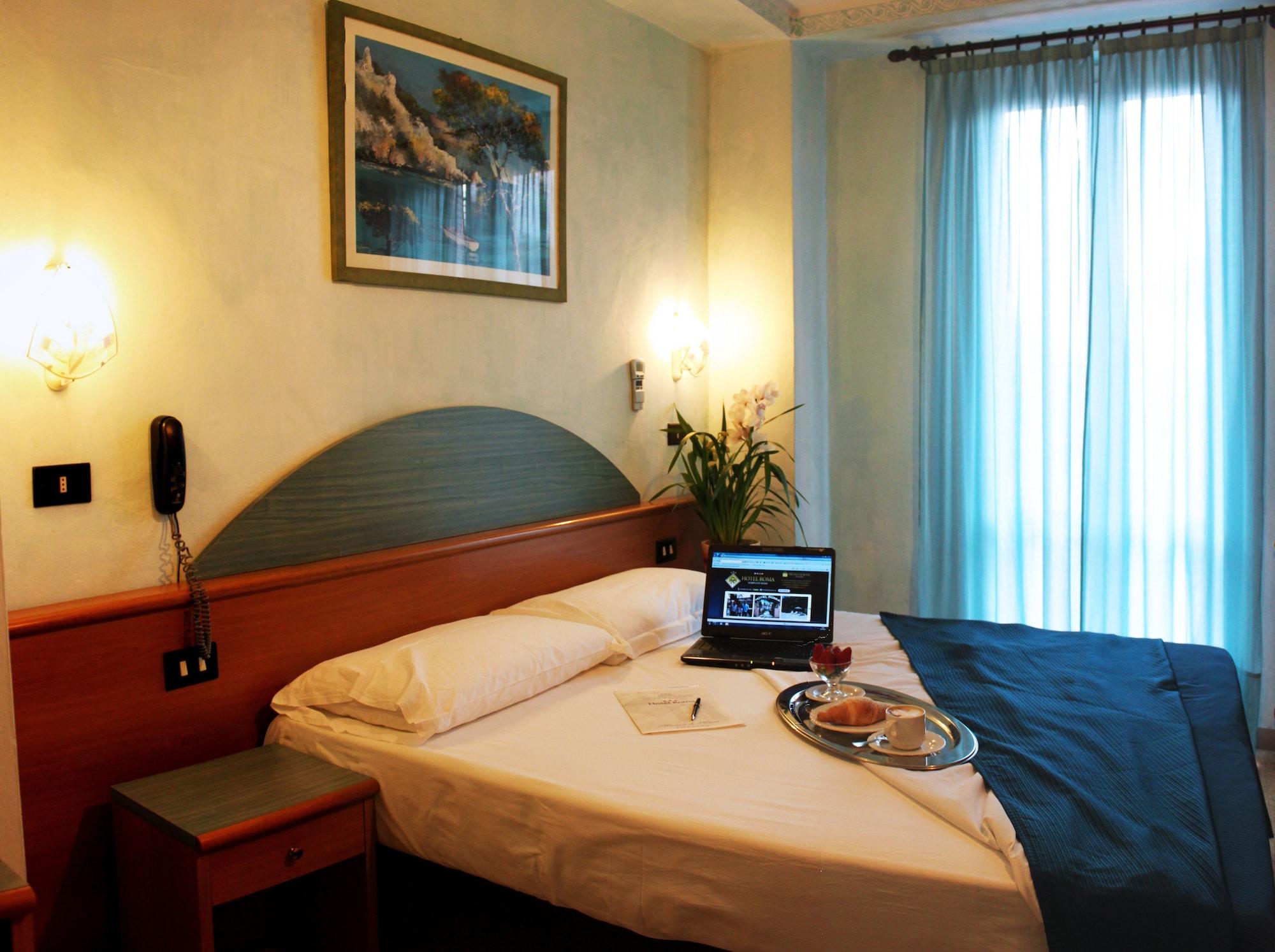 Hotel Roma Marina di Massa Exteriör bild